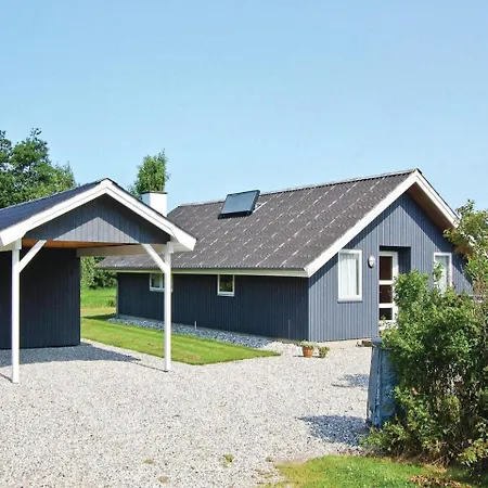 Three-bedroom Holiday In Ferienhaus