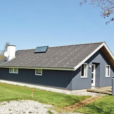 Three-bedroom Holiday In * Hemmet